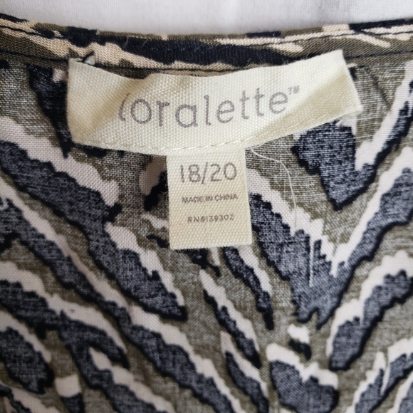 Loralette Green/Black Printed Crossover Bohemian Peasant Dress Sz 18/20 - Picture 2 of 8